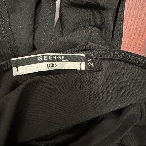 Black plus size dress 2XL - Picture 2 of 3